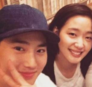 キムゴウンとシンハギュンの2ショット写真