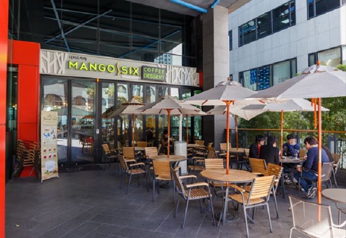 「相続者たち」でウンサンのアルバイト先となっているMANGO SIX POSCO店